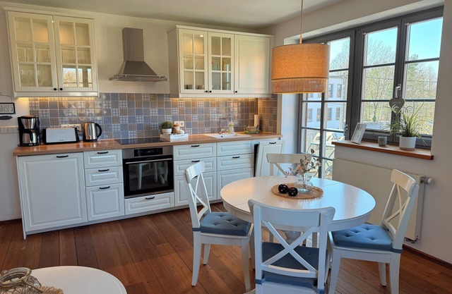 Cozy country-style vacation apartment with balcony