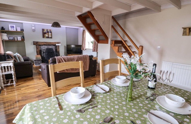 Cozy Cwtch Cottage