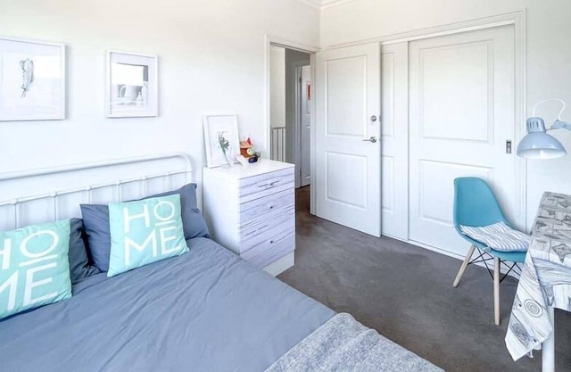 Cozy Double Bed Shared Bathroom Stay @Clayton