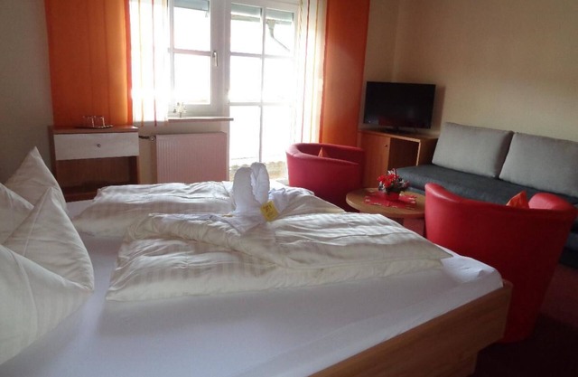 Cozy double room (25 sqm) for 2 persons with balcony