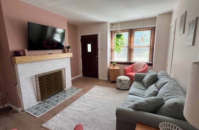 Cozy Duplex in Belleville