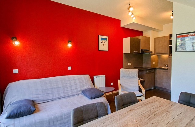 Cozy Duplex - Ski-In/Ski-Out - Pool, Spa, Parking - Sleeps 6