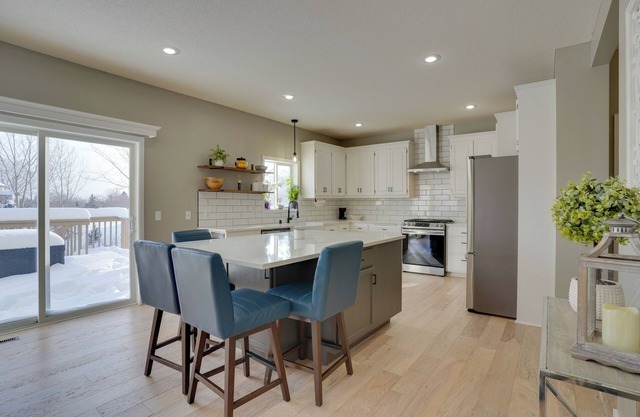Cozy Eden Prairie Home < 21 Mi to Twin Cities