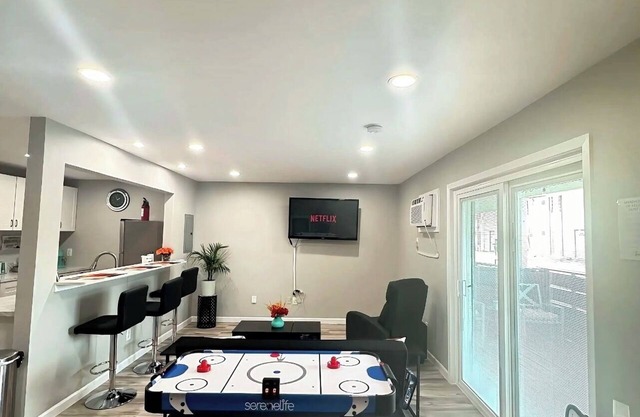 Cozy Escape: Games & Stadium Fun Just Minutes Away