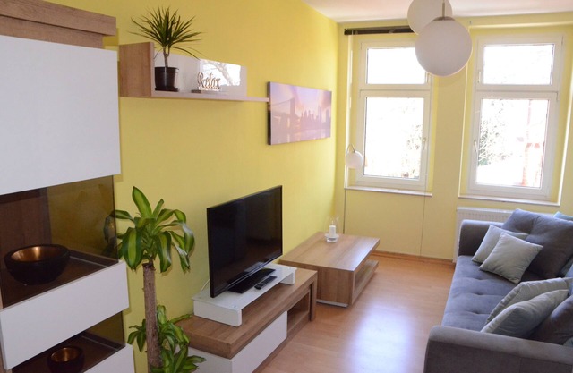 Cozy family apartment near Agra Park and the lakes for up to 9 people
