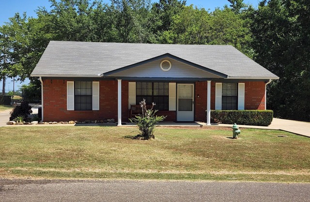 Cozy Family-Sized Cottage - Ideal base to explore Idabel, Broken Bow, Hochatown