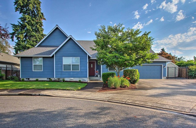 Cozy Farmhouse w/ Grill ~ 9 Mi to Dtwn Eugene