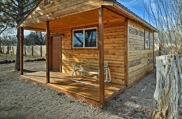 Cozy Fillmore Studio Cabin Near Fishlake Forest!