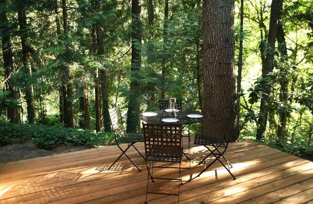 Cozy Forest Retreat near Downtown