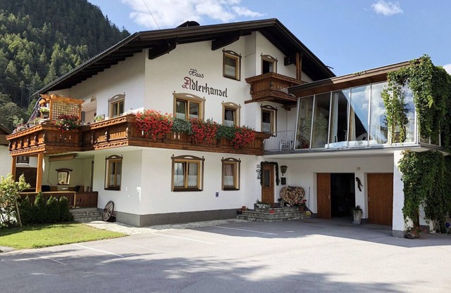 Cozy, fully equipped apartment for 2-6 people