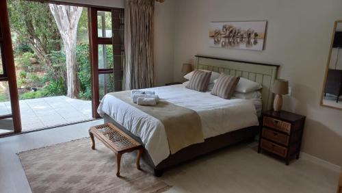 Cozy Garden Cottage