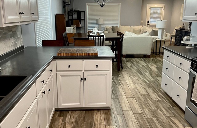 Cozy Garden Home on Bollweevil Cir.