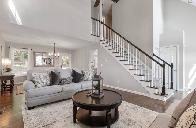 Cozy Getaway: Extended Stay, 5BR Open Air Near DT