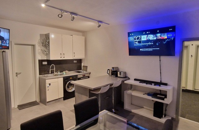 Cozy ground floor apartment | family home | 2x PS4 | Netflix | peace and quiet
