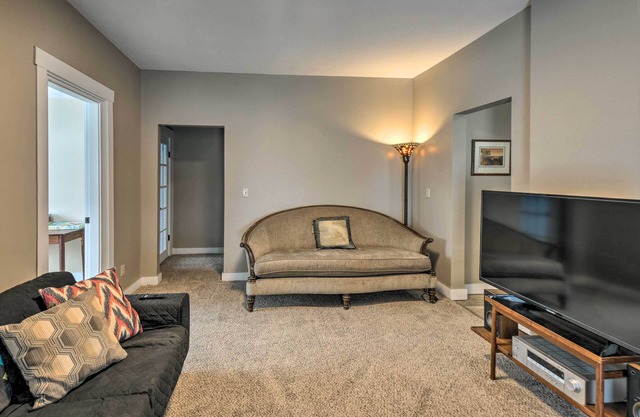 Cozy Henniker Vacation Rental Near Ski Area!