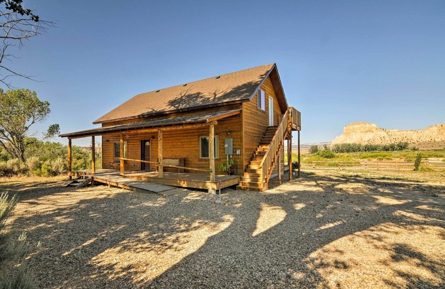 Cozy Henrieville Cabin: 18 Mi to Bryce Canyon NP!
