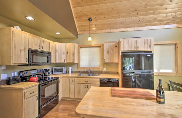 Cozy Hikers Getaway, 5 Mi to Mt Rainier Nat’l Park