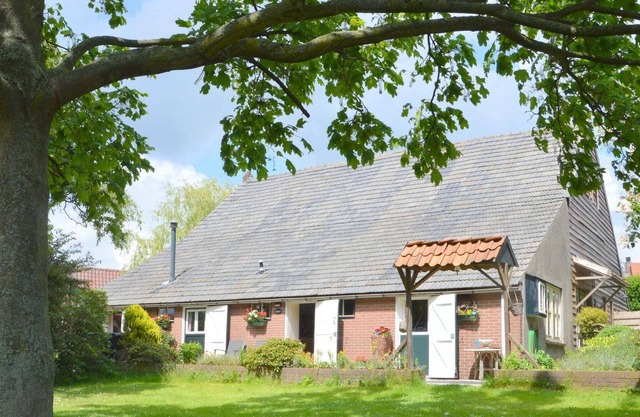 Cozy Holiday Home in Bergen op Zoom with Garden