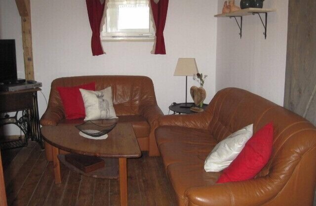 Cozy holiday home (75sqm) with natural wood furniture