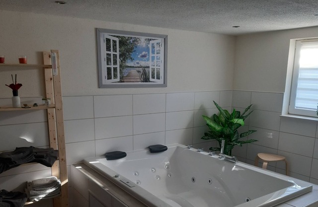 Cozy holiday home time out. Also bookable with a whirlpool.