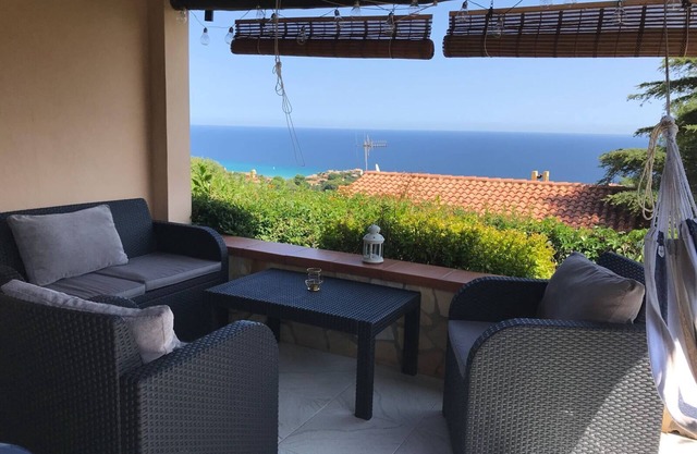 + Cozy holiday home with sea view +