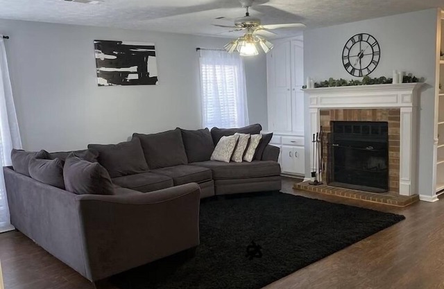 Cozy Home Away from Home “AC and High Speed Internet”