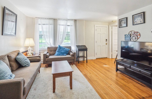 Cozy Home Best Location In Town On 7 Private Acres by RedAwning