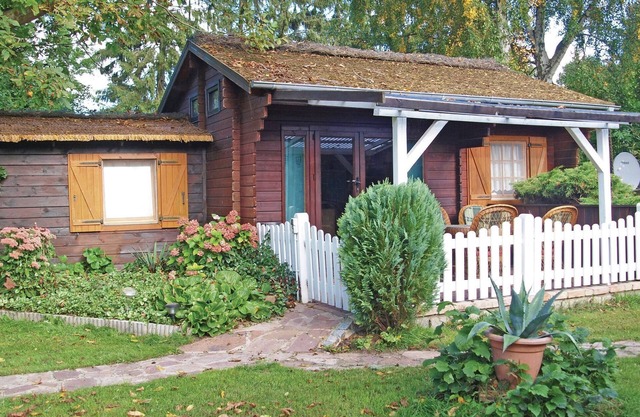 Cozy home in Wolgast OT Hohendorf