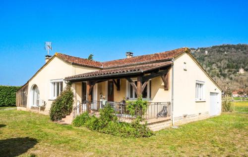 Cozy Home In Saint-Vincent-De-Cosse
