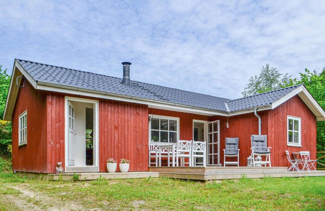 Cozy home in Ebeltoft with WiFi
