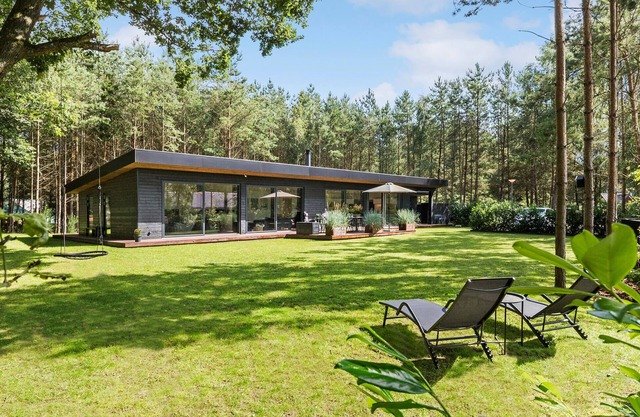 Cozy home in Ebeltoft with sauna