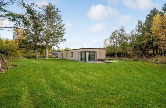 Cozy home in Glesborg with WiFi