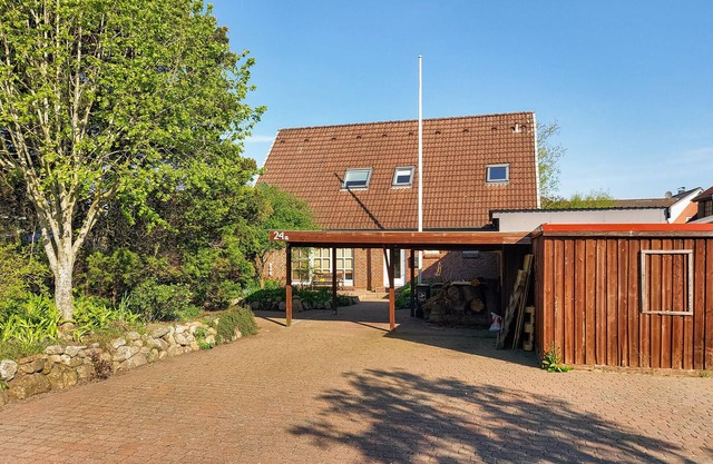 Cozy home in Großenwiehe with WiFi