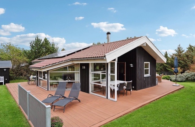 Cozy home in Hjørring with WiFi
