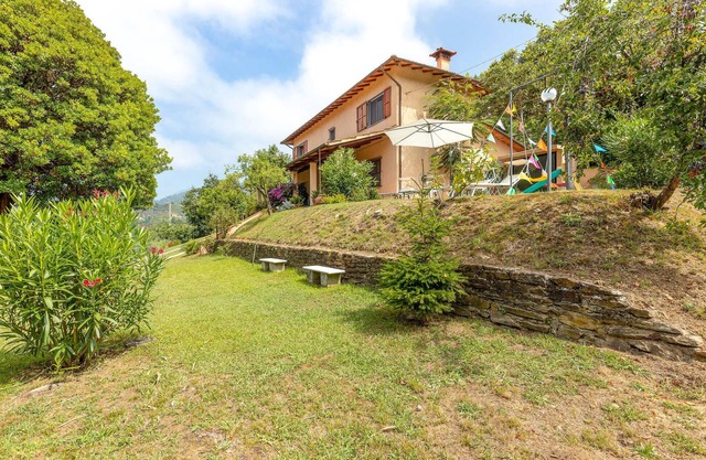 Cozy home in Montignoso LU with WiFi
