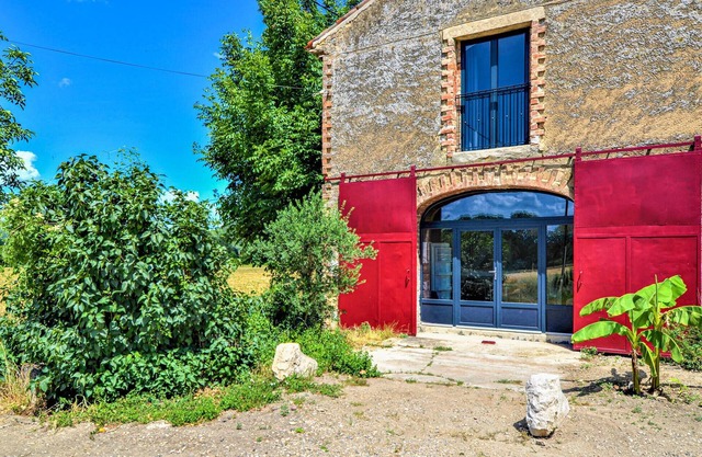 Cozy home in Mornas with kitchen