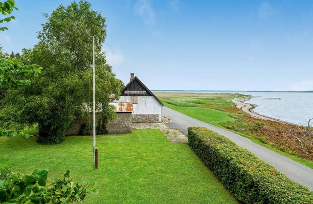 Cozy home in øster assels with WiFi