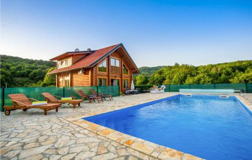 Cozy Home In Prokike With Sauna