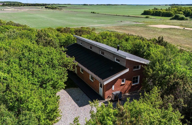Cozy home in Ringkøbing with sauna