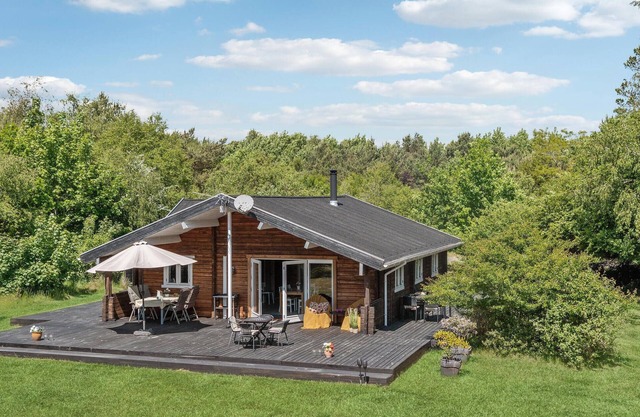 Cozy home in Sæby with kitchen