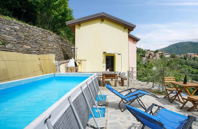 Cozy home in Tribogna with WiFi