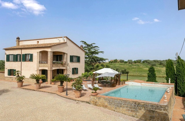 Cozy home in Tuscania with sauna