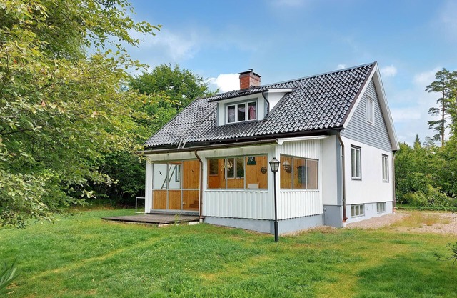 Cozy home in Vittsjö with WiFi