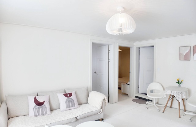 Cozy Home Namsan 3BR Villa. Near Shilla Duty Free & Dongdaemun