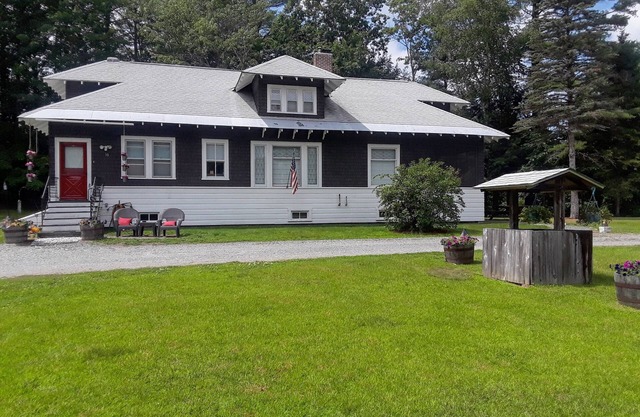 Cozy Home near White Mountains along Northern Vermont/New Hampshire border