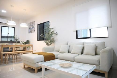 Cozy Homey Place Townhome