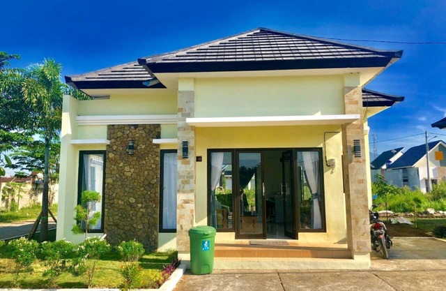 Cozy House near Senggigi Beach