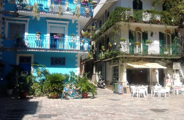 Cozy house on the sea side