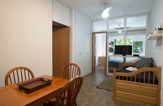 Cozy just steps from Copacabana beach