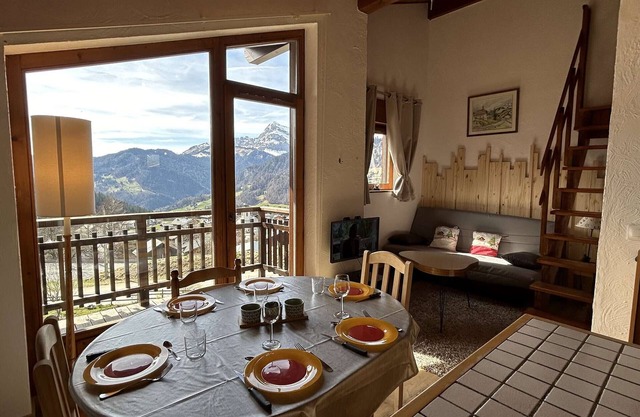 Cozy Loft-Style Apt, Sleeps 6, Balcony, Close to Village - Notre-Dame-de-Bellecombe